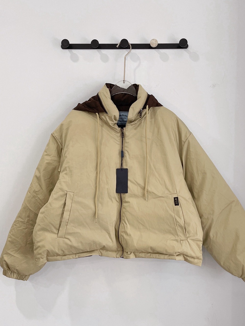 🥼Prada Beige & Brown Reversible Hooded Cropped Puffer Jacket